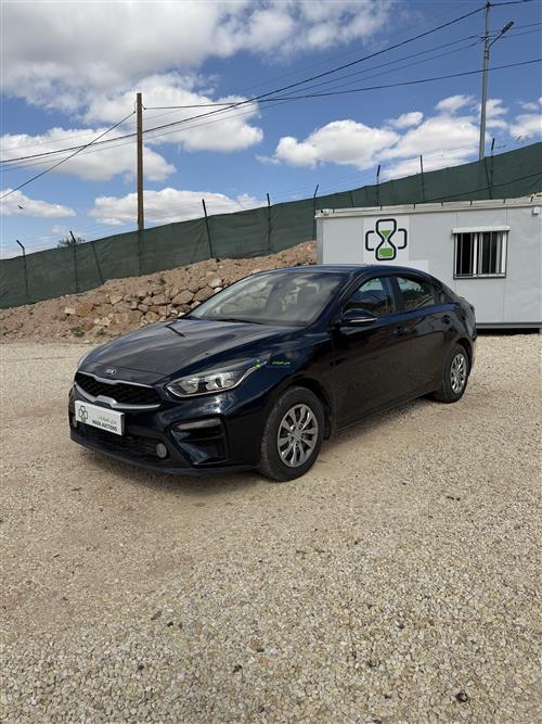 سيراتو اسود