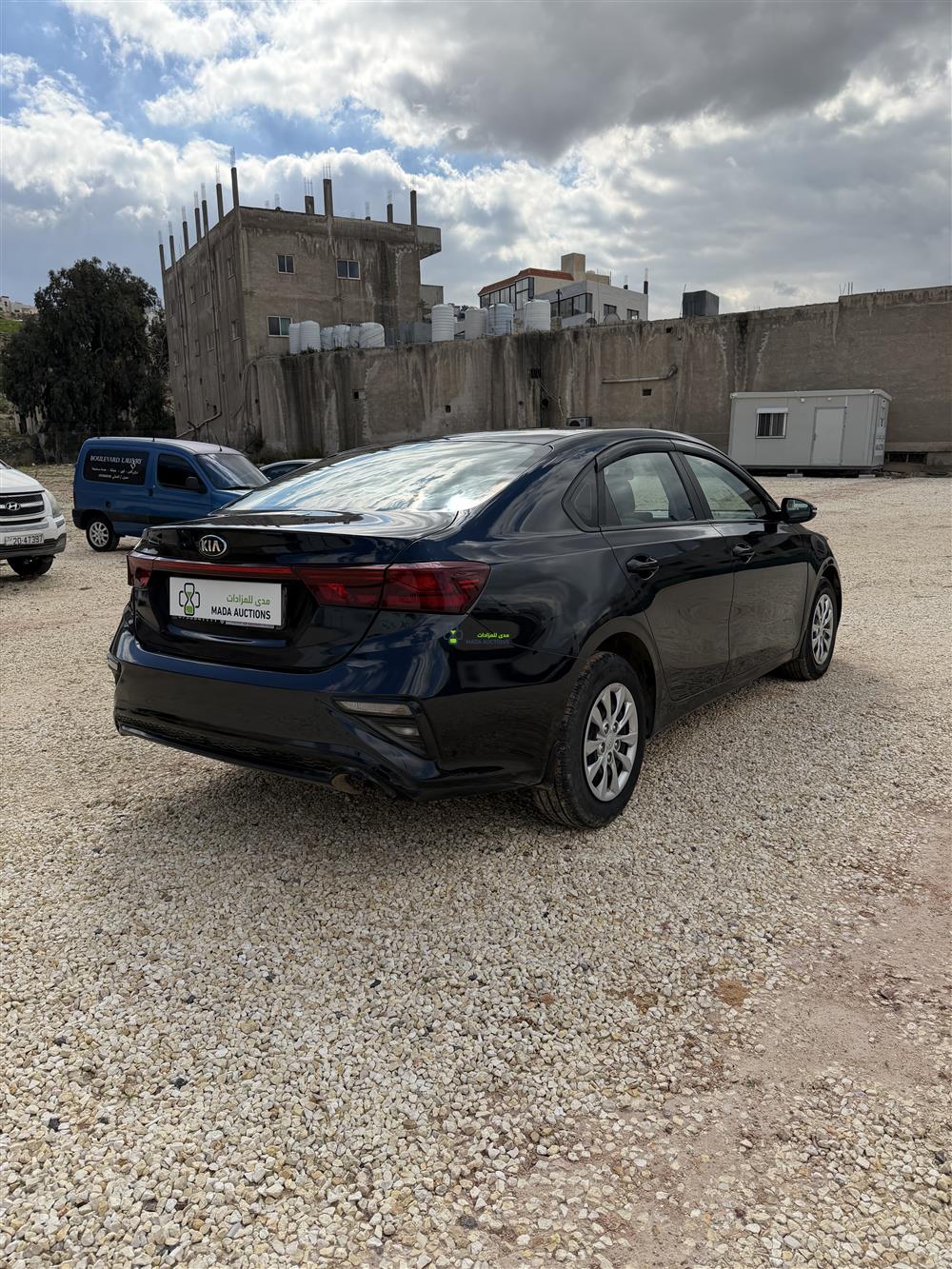 سيراتو اسود